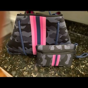 Haute shore neoprene Greyson tote